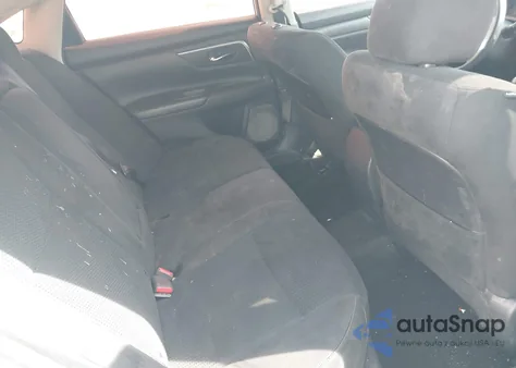 2015 Nissan Altima 2.5/2.5 S/2.5 Sl/2.5 Sv z USA, uszkodzony, nr VIN 1N4AL3AP5FN869803